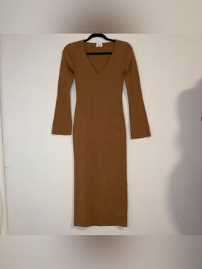 Aritzia Wilfred Long-Sleeve V-Neck Knit Dress in Camel Brown